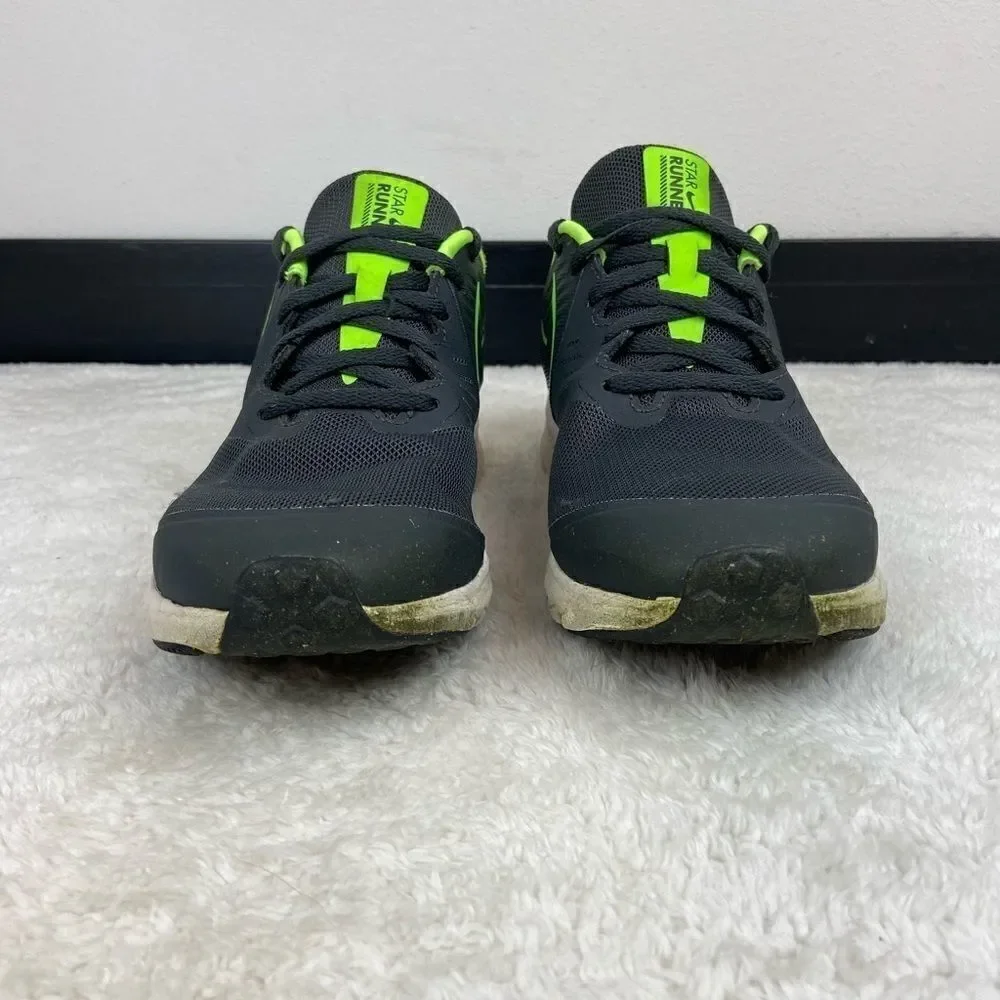 Nike Star Runner 2 Running Shoes